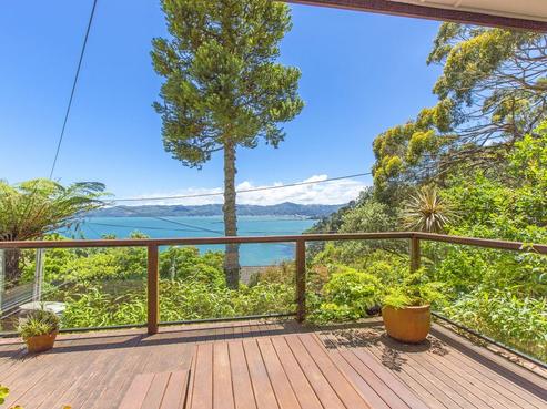 27 Mahina Road, Mahina Bay