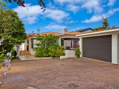 17A Aberdeen Road, Castor Bay