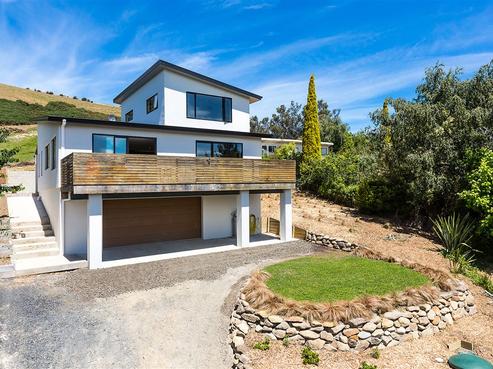 135 Main South Road, East Taieri