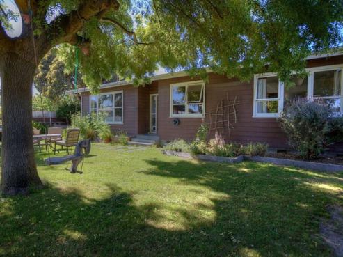 9 James Foley Avenue, Pirimai