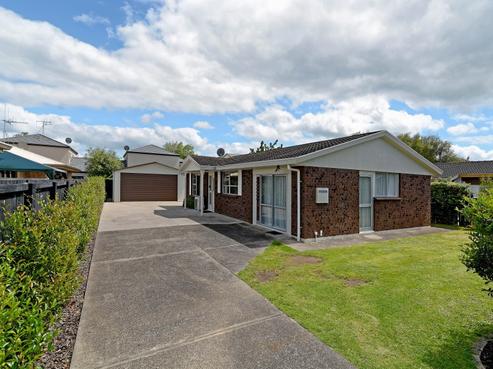 43B Enderley Avenue, Enderley