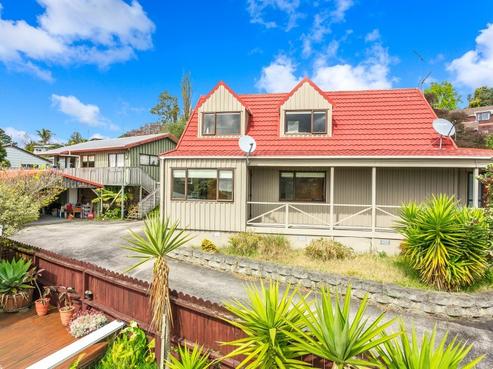 4 Helicon Place, Totara Vale