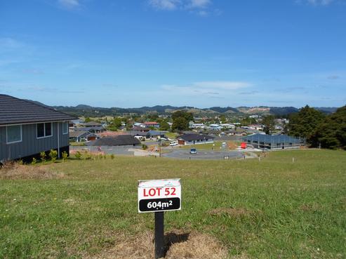 70 Pebble Beach Boulevard, Kamo