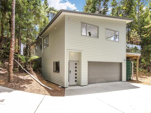 175B Laingholm Drive, Laingholm
