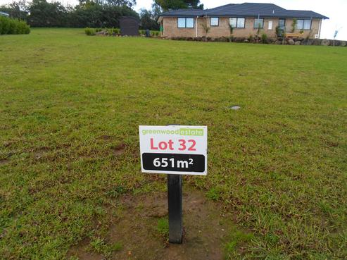 69 Pebble Beach Boulevard, Kamo