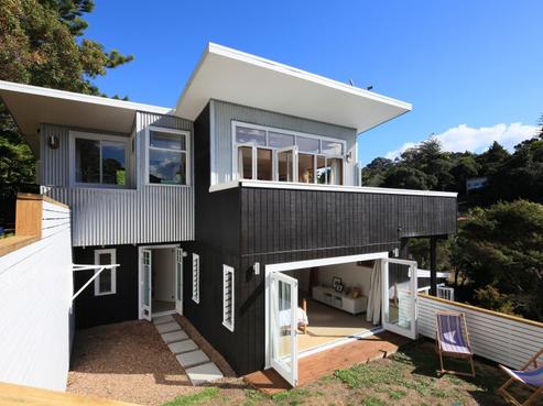 63 Hill Road, Palm Beach