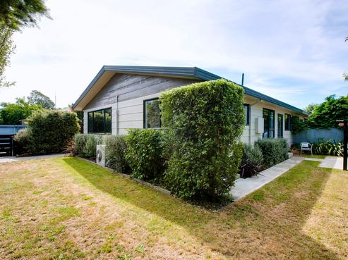 48 Woodend Road, Woodend