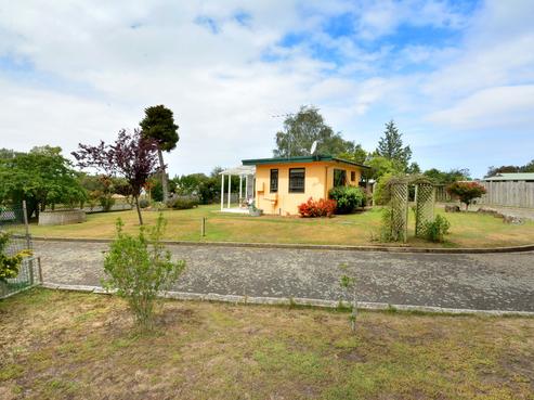 2 Watkin Drive, Karitane