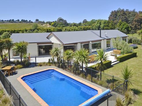 205 State Highway 2, Opaki
