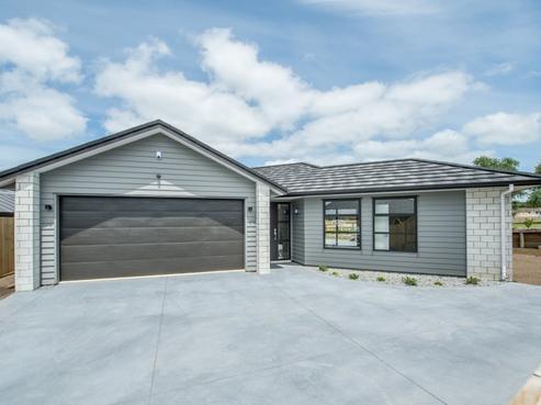 5 Teafields Court, Huntington
