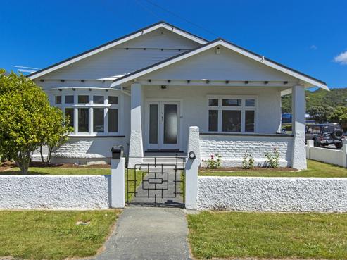 65 Kensington Avenue, Petone
