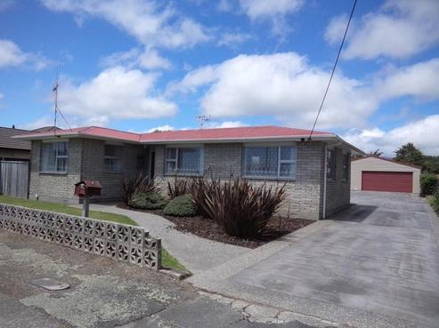 22 Domain Road, Otaki