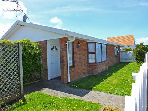 10 Surrey Street, Hawera