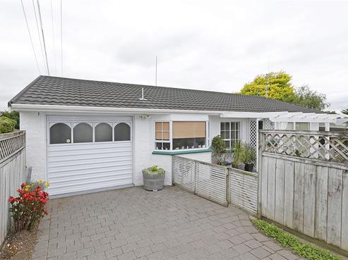 26A Houchens Road, Glenview