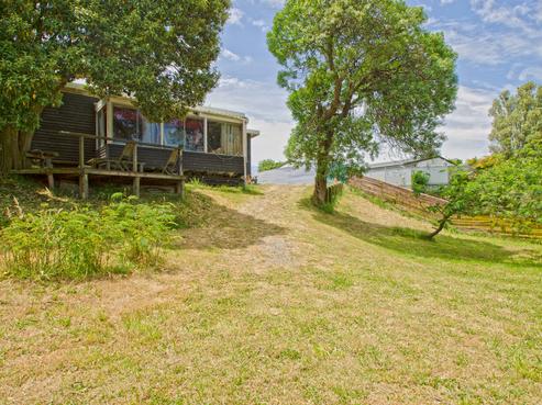 418 Pukehina Parade, Pukehina