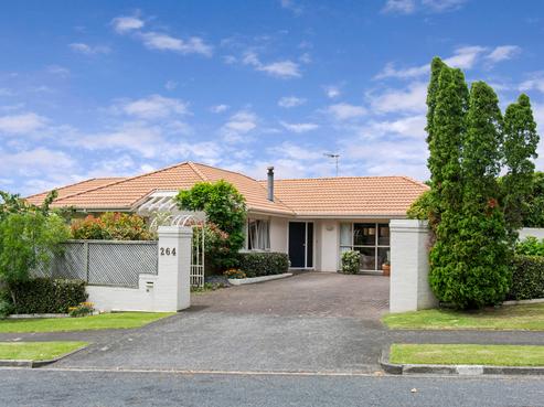 264 Cascades Road, Botany Downs