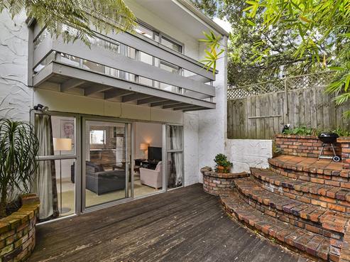 2/22 Maritime Terrace, Birkenhead