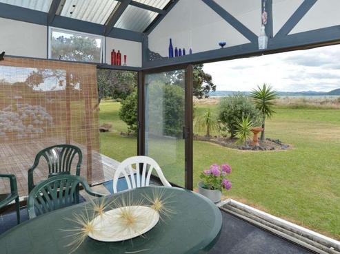 4 Albany Road, One Tree Point