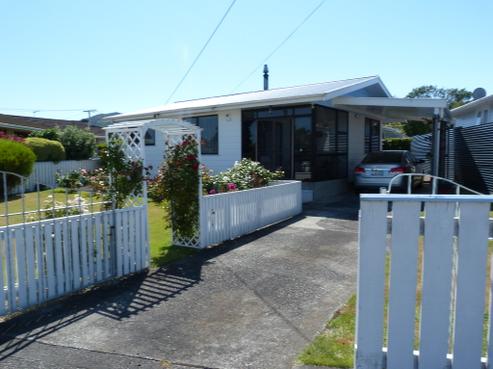 32 Wallace Street, Featherston