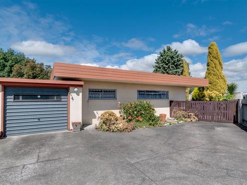 2/15 Laurent Place, Greenmeadows
