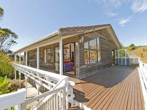 26 Cuvier Crescent, Kuaotunu