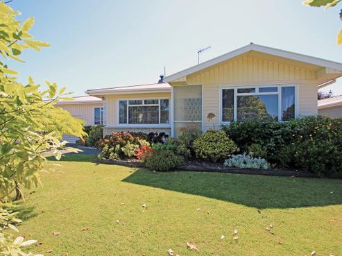 52 James Foley Avenue, Pirimai