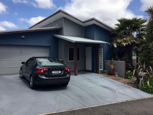 6D Highfield Place, Highlands Park