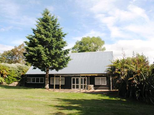 18 State Highway 33, Tikitere