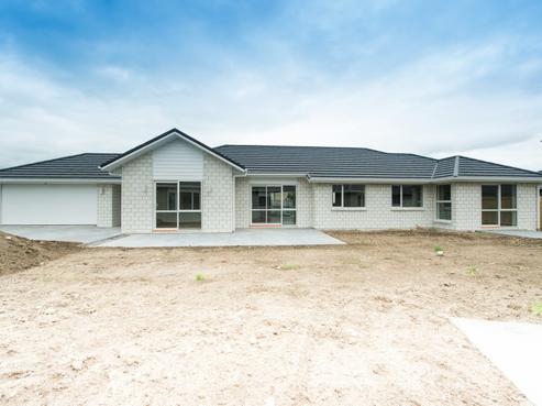 6 Teafields Court, Huntington
