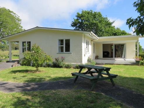 2026 State Highway 4, Owhango