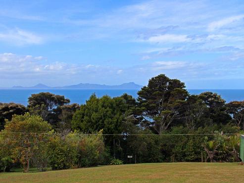 1099 Cove Road, Langs Beach