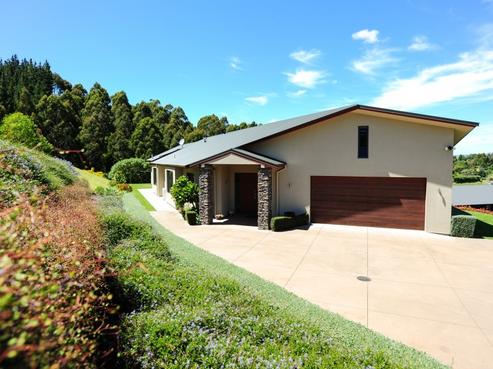 17 Lakeview Terrace, Taradale