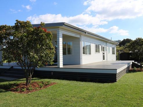 3 Admiral Drive, Cooks Beach
