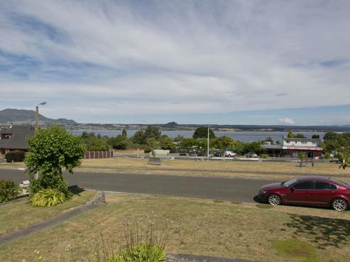 17 Kinder Street, Acacia Bay