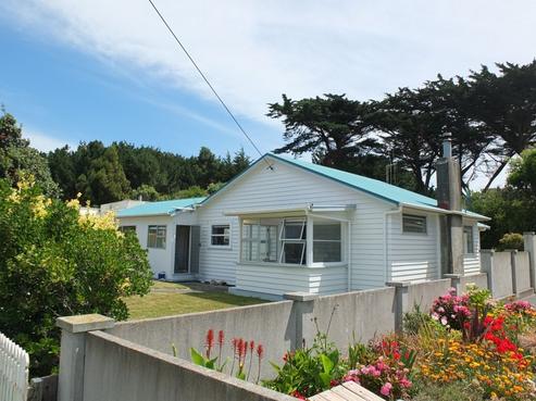 16 Signal Street, Foxton Beach