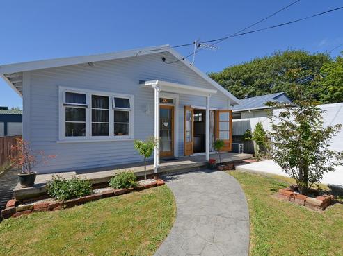 12 Gower Street, Silverstream