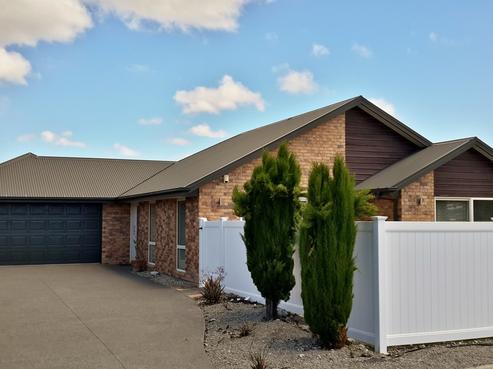 18 Highwood Lane, Burnside