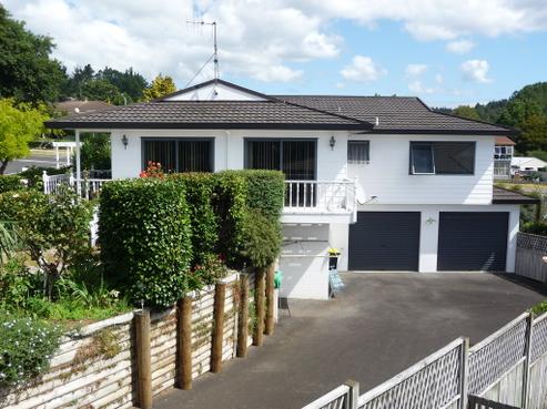 100 Tukere Drive, Whangamata