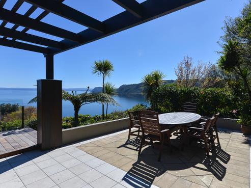 36 Whakamoenga Point, Acacia Bay
