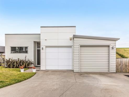 90 Isabella Drive, Pukekohe
