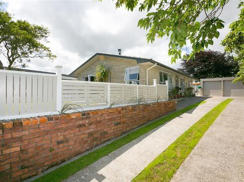 10 Rennell Street, Frankleigh Park
