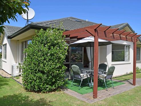21 Lakeridge Close, Rangatira Park