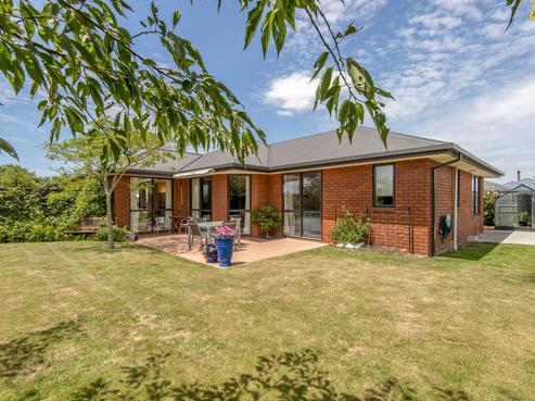 7 Parkinson Place, Woodend