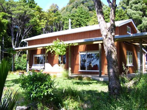 813 Collingwood-puponga Main Road, Collingwood