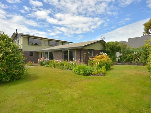 15B Juniper Place, Burnside
