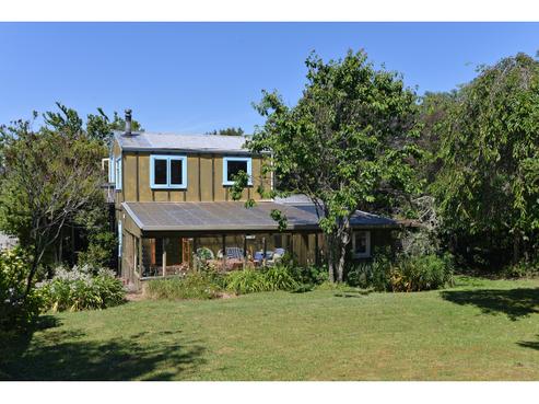 191 Kina Beach Road, Tasman