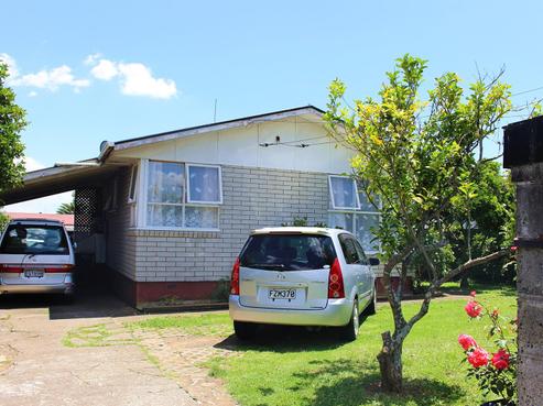 140 Preston Road, Otara