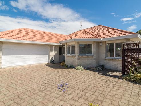 12 Beach Haven Place, Paraparaumu Beach