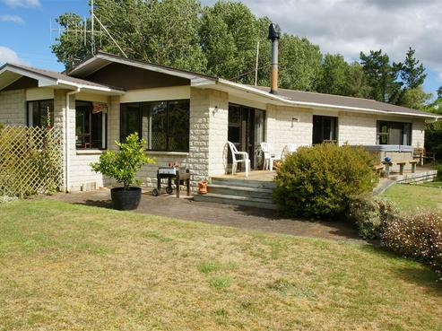 348 Station Road, Takapau