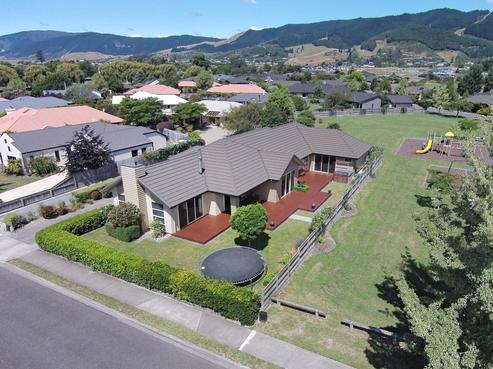 30 Saint James Avenue, Richmond